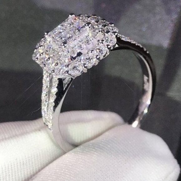 NEW💍925 STERLING SILVER DIAMOND HALO SQUARE RING, CUTE RING, SHINY RING. - Picture 4 of 6